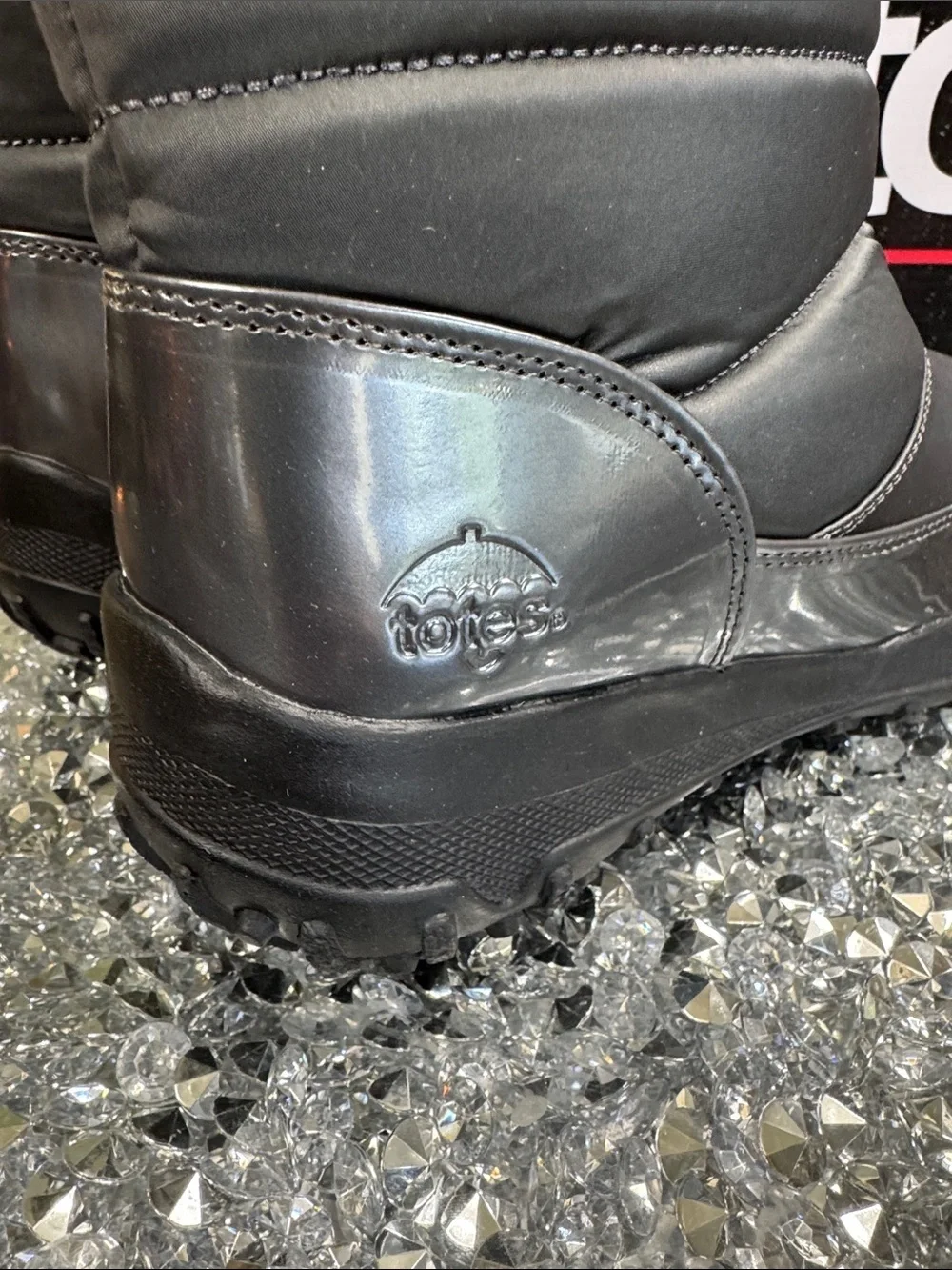 totes lexipewter Charcoal Gray Insulated Winter Boots waterproof Cuff NWT 9